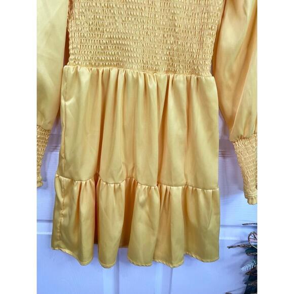 Good Luck Girl Yellow Long Sleeves Smocked Bodice Tiered Skirt Dress Girls Sz M - Picture 6 of 11